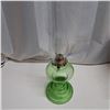 Image 3 : antique green oil lamp with chimeny