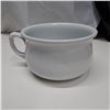 Image 2 : antique chamber pot