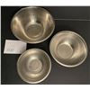 Image 1 : 3 piece stainless bowls - 8"-9.5" 11.5"