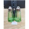 Image 2 : Pair of green depression glass slat/ pepper