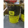 Image 3 : 2 John Deere 5 gallon oil cans