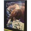 Image 2 : Lenticular eagle and wolf framed picture - 19"x15"W