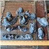 Image 2 : 11 black soap carving
