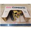 Image 1 : New holland combine TR-96 1/32 scale-original box