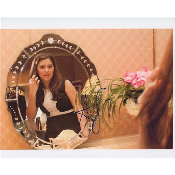 Alia Shawkat signed "Arrested Development" photo