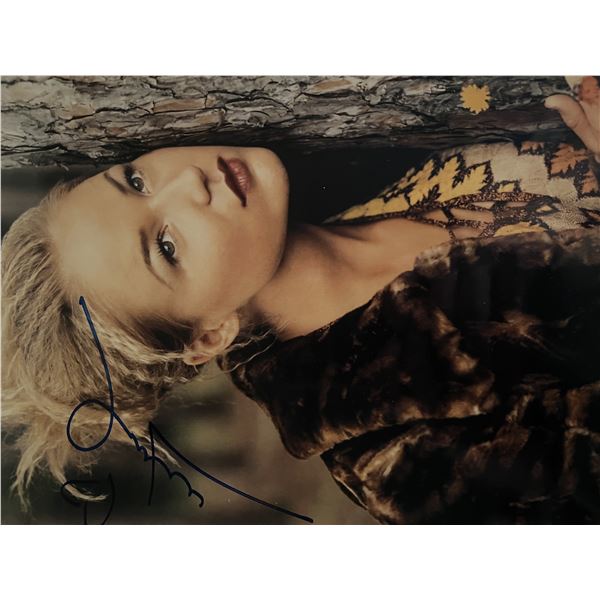 Jewel signed photo