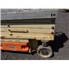 Image 19 : (867780) 2014 JLG 2630ES 19-Foot Electric Scissor Lift (Runs & Lifts - See Video)