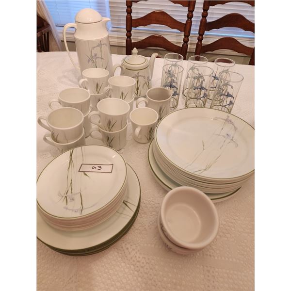 Corelle by Corning Dinnerware Set