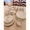 Image 1 : Corelle by Corning Dinnerware Set