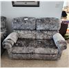 Image 5 : Elran Abstract Loveseat, Chair /Rocker Recliner