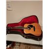 Image 1 : Fender Guitar Model F-65 with Case & Guitar Stand