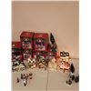 Image 4 : Santa Trim Shoppe Porcelain Village with Lights