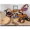 Image 1 : Cow Decor, Baskets, Wicker, Bowl & Bookends