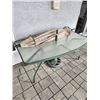 Image 4 : Metal Table, Umbrella, 4 Plastic Lawn Chairs