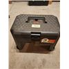 Image 1 : Rubber Maid Stepping Stool Tool Box