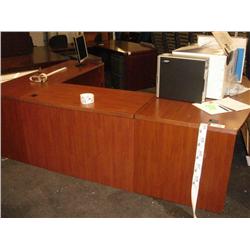 Cherry U-shape Bowfront Executive Suite (sp-70)