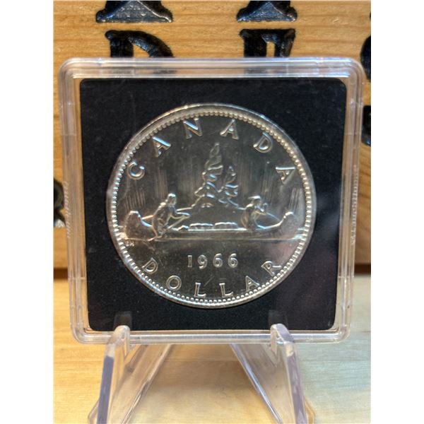 Lot 27-1) 1 Canadian dollar 1966