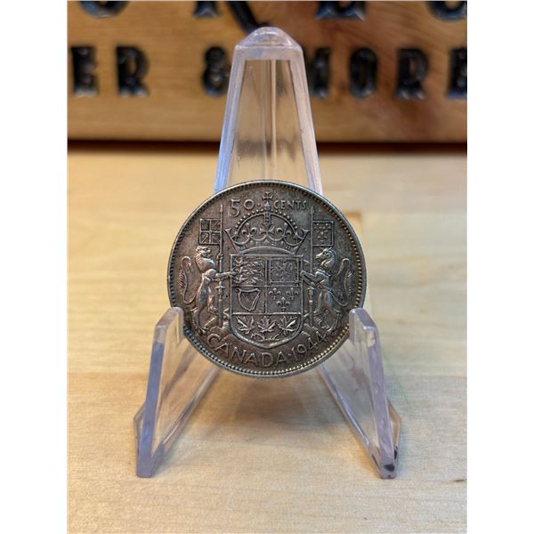 Lot 47-1) 50c Canadian coin 1944