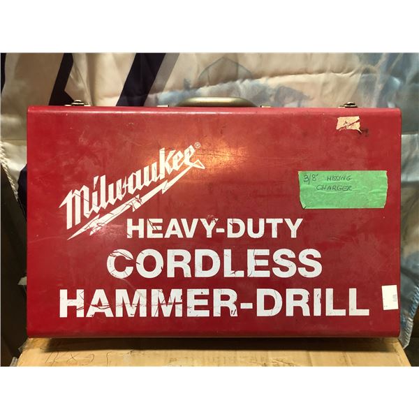 MILWAUKEE HEAVY DUTY QUADLESS HAMMER DRILL WITH METAL CASE