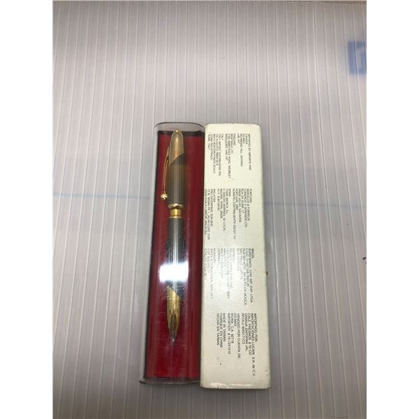 GROUP OF 7 CLASSICAL PENS WITH CASES