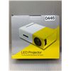 Image 1 : LED PROJECTOR