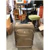 Image 2 : Tucci Italian 4 Wheel 27 In Tall Luggage Bag