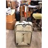Image 3 : Air Express 24 In Tall Travel Luggage