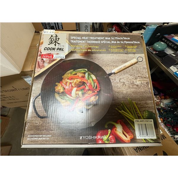 Yoshikawa 14.17IN Japanese cook pal wok with wooden handle