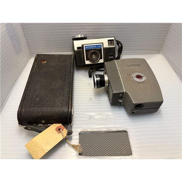 3 pcs vintage cameras - CODEK instamatic X - 25 Yashica automatic 8