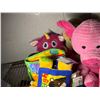 Image 5 : Large group of assorted stuff toys