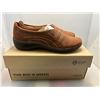 Image 3 : Pair of new Clarks Collection dark tan leather shoes - size US 8 1/2 men's with box