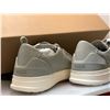 Image 4 : Pair of new Casca Avro light grey men's 3.5 in box