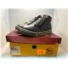 Image 3 : Pair of new Safe Step Anatomic Sneakers - size 40 with box