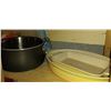 Image 2 : Le Cruset Yellow Casserole Dishes With Heavy Duty Pot