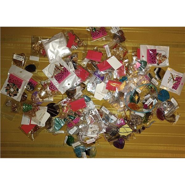 Large Assortment of Fine Jewelry & Costume Jewelry Pieces  Neck Laces, Braceletts,