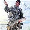 Image 4 : Ice Fishing and Pike Spearing Trip for 2 - Cold Water Outfitters
