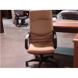 Beige Cloth Highback Gaslift Chair