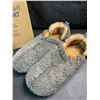 Image 2 : 1 Pair of LongBay Mens Sherpa Memory Foam Slippers w/ Grip Bottom - Size 11-12 - New in Box