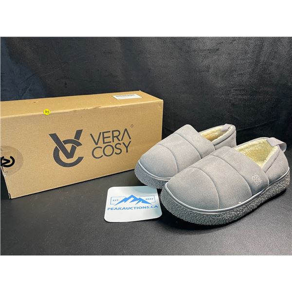 1 Pair of VeraCosy Women's Quilted Non-Slip Grip Sippers - Grey - Size 11-12 - New in Box