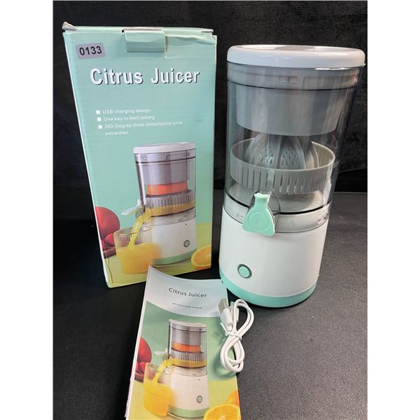 1 Citrus Juicer with USB Charging - Open Box