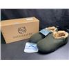 Image 1 : 1 Pair of SnugLeaves Men's Fuzzy Sherpa Non-Slip Grip Slippers - Size 7-8 - Olive Green - New