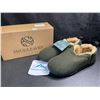 Image 1 : 1 Pair of SnugLeaves Men's Fuzzy Sherpa Non-Slip Grip Slippers - Size 7-8 - Olive Green - New