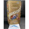 Image 1 : 1 Box of Lindt Lindor Assorted Chocolates - Large 900g Box - New (BB: JL 31/2025)