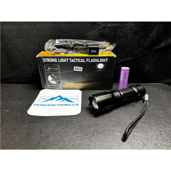 Tactical Lithium Rechargeable Flashlight - New
