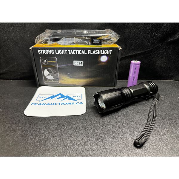 Tactical Lithium Rechargeable Flashlight - New