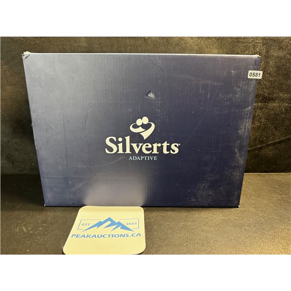 Silverts Adaptive Women’s Wide Comfort Shoes with Sherpa Lining Size 9.5 - New