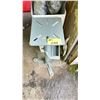 Image 2 : NEW 33" METAL TOOL STAND