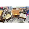 Image 2 : WOOD TABLE WITH 2 NEEDLEPOINT CHAIRS