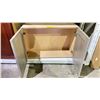 Image 2 : KITCHEN CABINET (NO HANDLES)