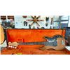 Image 1 : VINTAGE FENDER ELECTRIC BASS & CASE
